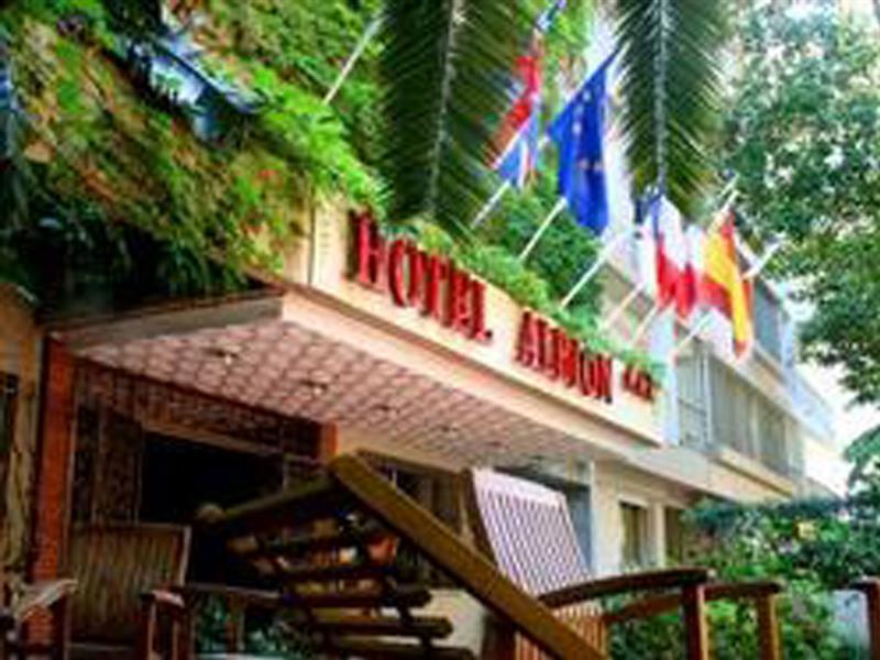 Hotel Albion Αζάτσιο Εξωτερικό φωτογραφία